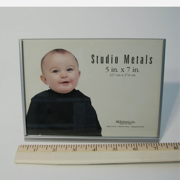 3 Silver Picture Frames 5 X 7 4 X 6 Malden Studio - Picture 4 of 5